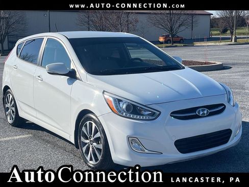 Used 2015 Hyundai Accent Sport image 1