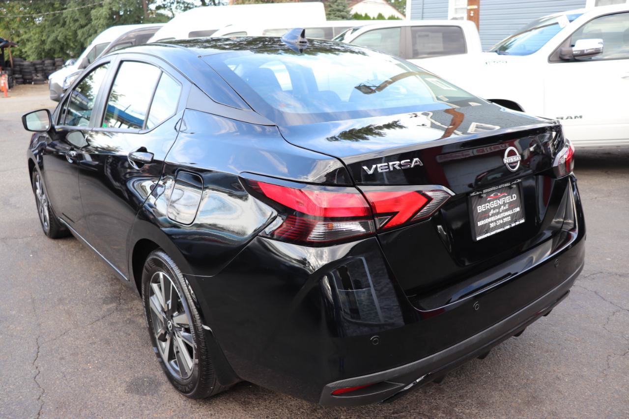 Used 2025 Nissan Versa SV w/ Trunk Package FWD image 3