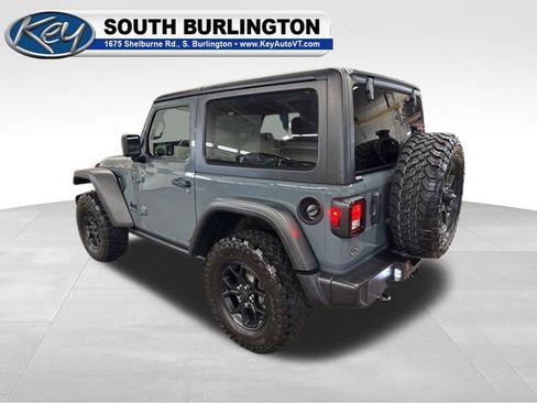 Used 2025 Jeep Wrangler Sport AWD/4WD image 5