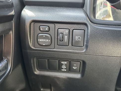 Used 2022 Toyota 4Runner TRD Off-Road AWD/4WD image 7