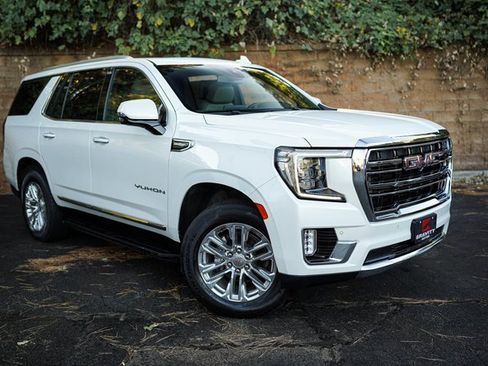 Used 2021 GMC Yukon SLT w/ SLT Premium Package image 15