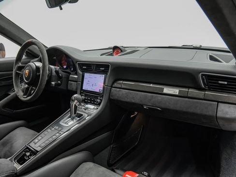 Used 2018 Porsche 911 GT2 RS RWD image 12