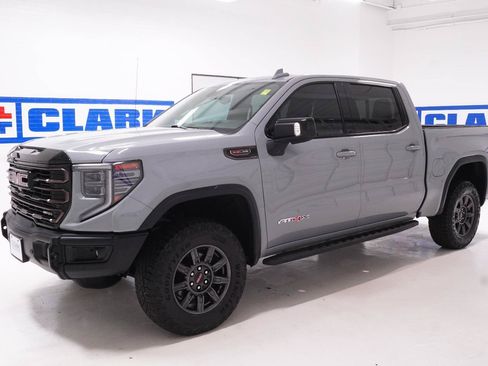 Used 2024 GMC Sierra 1500 AT4X AWD/4WD image 8
