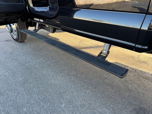 New 2024 Ford F450 Lariat image 10