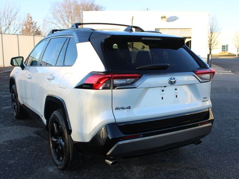 Used 2021 Toyota RAV4 XSE image 8