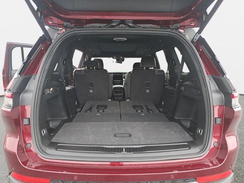 New 2025 Jeep Grand Cherokee L Limited image 14