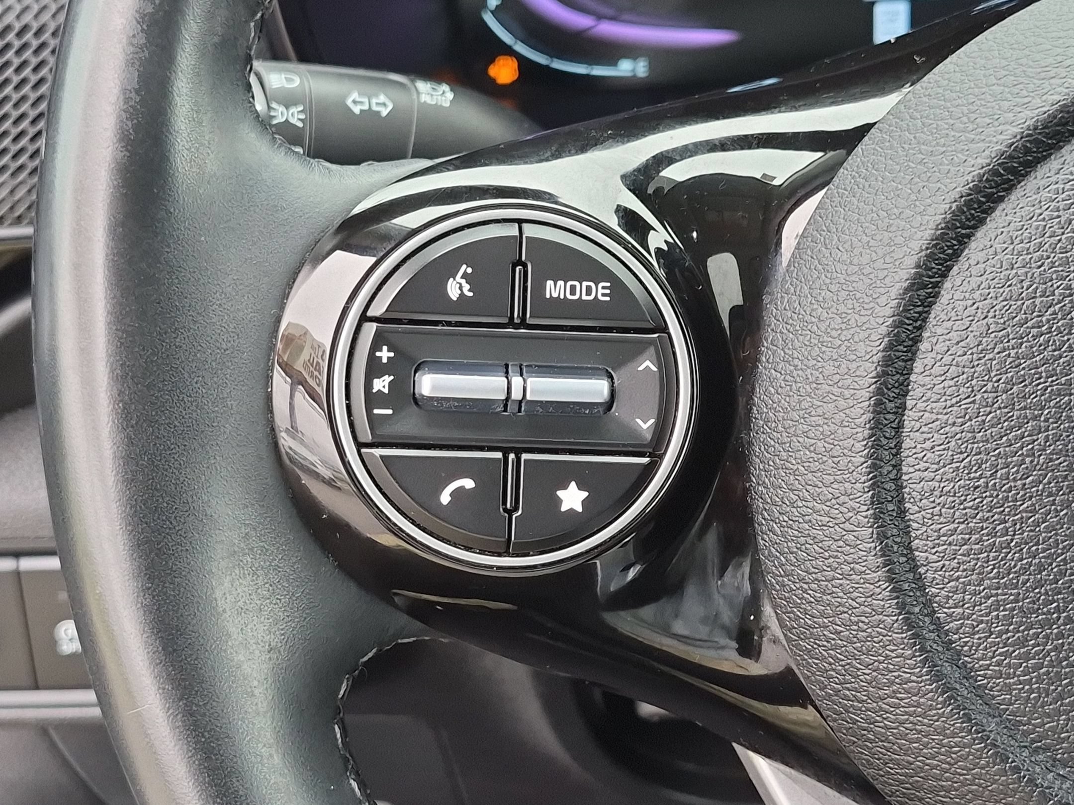 Used 2025 Kia Soul EX FWD image 18