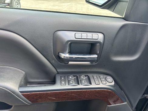 Used 2018 GMC Sierra 1500 SLT w/ Enhanced Driver Alert Package image 19