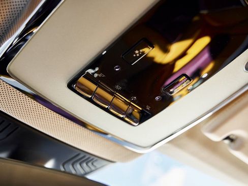 Used 2025 Rolls-Royce Cullinan image 86