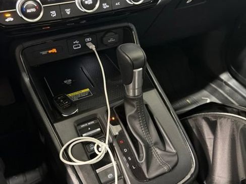 Used 2025 Honda CR-V EX-L image 14