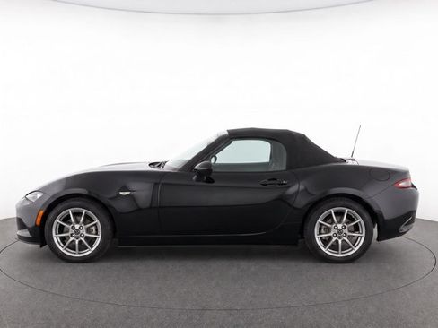 Used 2016 MAZDA MX-5 Miata Sport RWD image 4