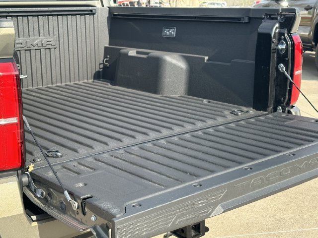 Used 2026 Toyota Tacoma TRD Sport RWD image 31