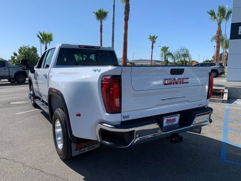 Used 2022 GMC Sierra 3500 SLT w/ SLT Preferred Package AWD/4WD image 10