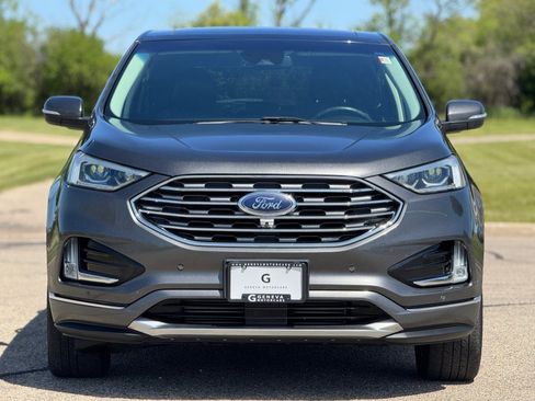 Used 2019 Ford Edge Titanium w/ Equipment Group 301A AWD/4WD image 11