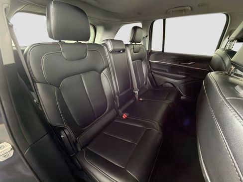 Used 2023 Jeep Grand Cherokee Limited RWD image 25