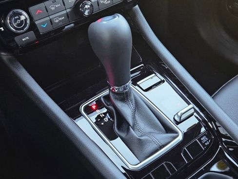 New 2025 Jeep Compass Limited w/ Sun & Sound Group image 22