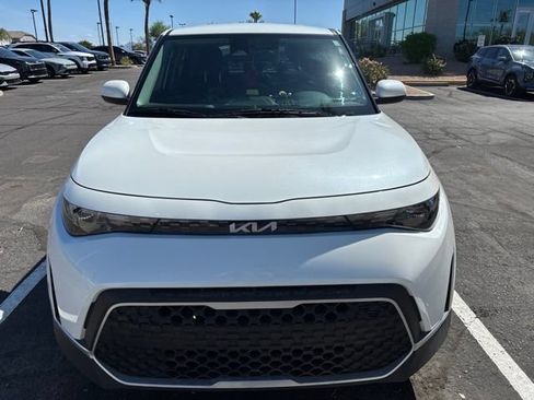 Certified 2024 Kia Soul LX FWD image 11
