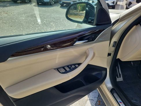 Used 2020 BMW X4 M40i w/ Premium Package image 24