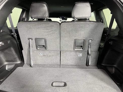 Used 2024 Jeep Grand Cherokee L Limited w/ Black Appearance Package image 30