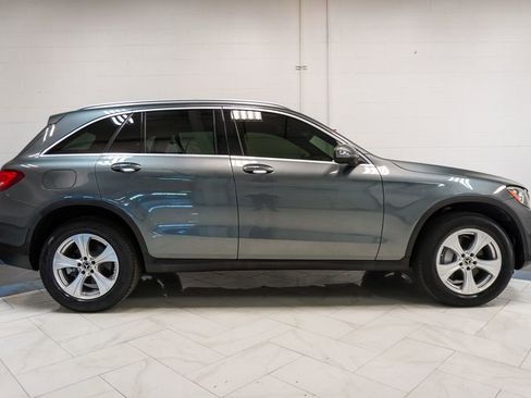 Used 2018 Mercedes-Benz GLC 300 4MATIC w/ Premium Package image 34