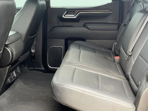 Used 2024 GMC Sierra 1500 SLT image 17