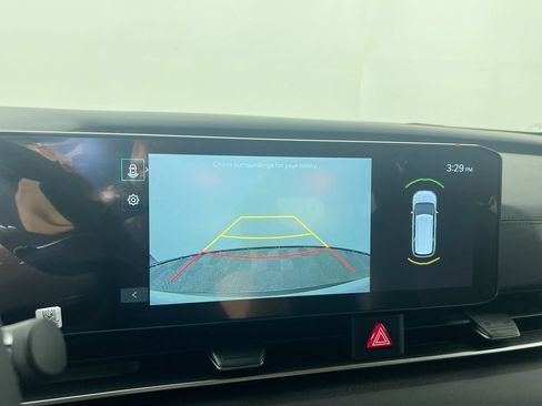 New 2026 Kia Carnival EX FWD image 26