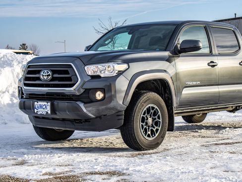 Used 2021 Toyota Tacoma SR5 image 16