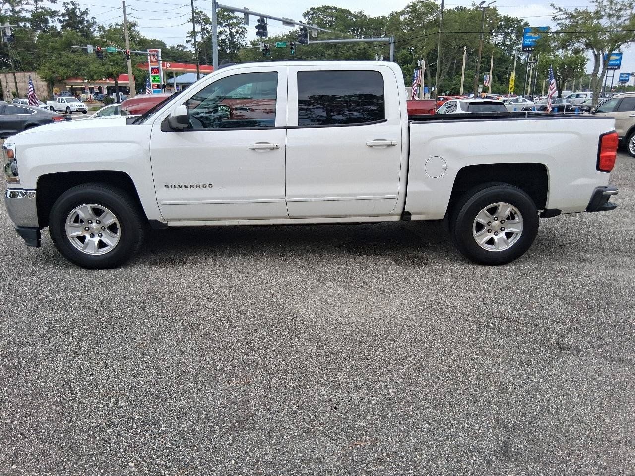 Used 2016 Chevrolet Silverado 1500 LT RWD image 2