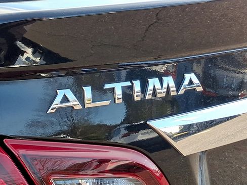 Used 2018 Nissan Altima 2.5 SR image 29