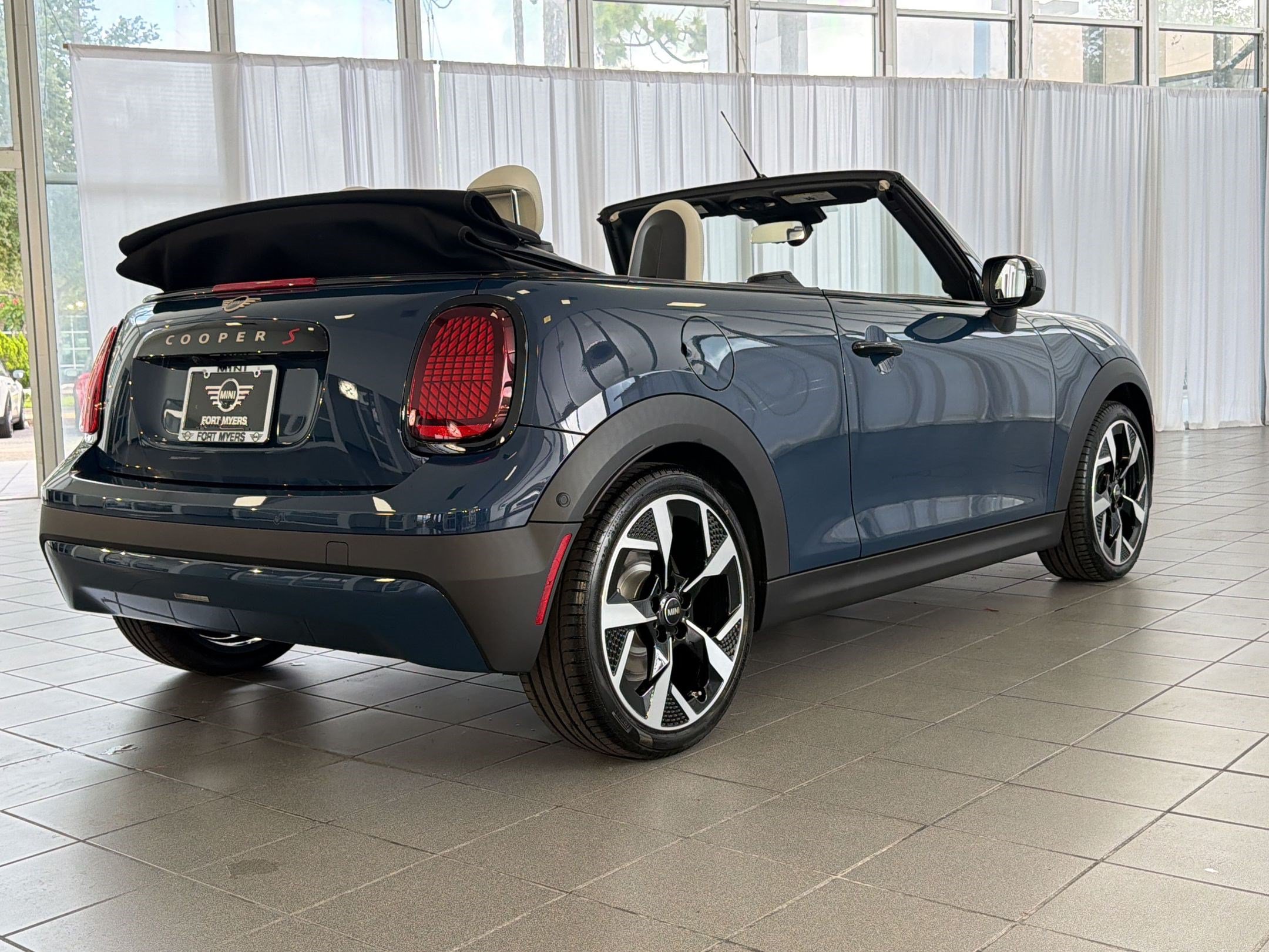 New 2026 MINI Cooper S FWD image 9