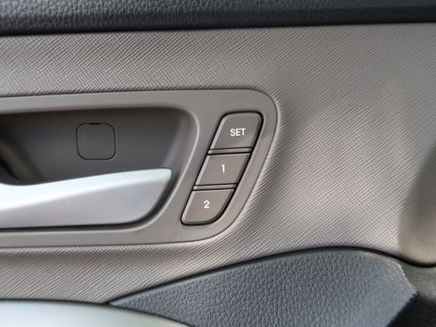 Used 2018 Hyundai Santa Fe Sport w/ 2.4L Tech Package 04 FWD image 24