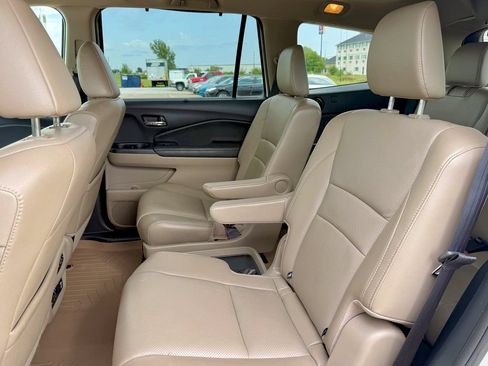 Used 2016 Honda Pilot Elite image 12
