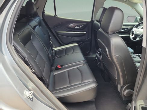 Used 2023 GMC Terrain SLT FWD image 10
