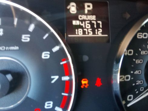 Used 2010 Subaru Outback 2.5i Limited AWD/4WD image 39