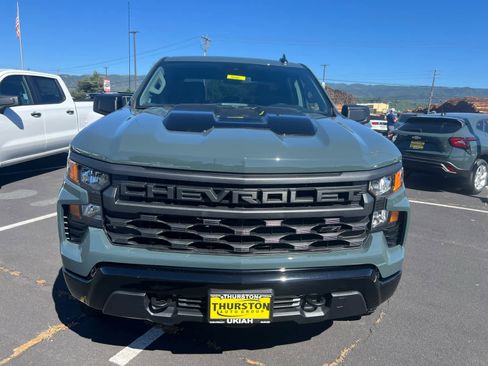 New 2026 Chevrolet Silverado 1500 Custom Trail Boss w/ Dark Appearance Package image 2