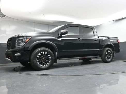 Used 2021 Nissan Titan PRO-4X w/ Pro-4x Convenience Package image 23