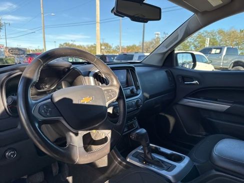 Used 2021 Chevrolet Colorado LT image 21