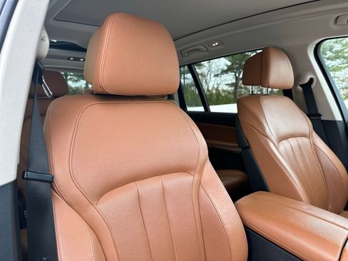 Used 2021 BMW X7 xDrive40i w/ Executive Package image 28