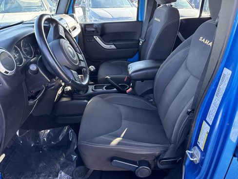 Used 2015 Jeep Wrangler Unlimited Sahara w/ Max Tow Package image 20