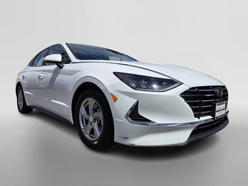 Used 2022 Hyundai Sonata SE w/ Cargo Package FWD image 7