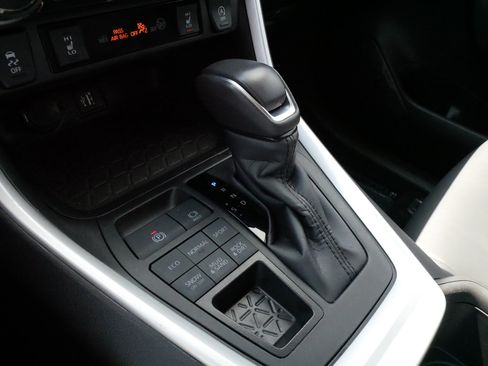 Used 2025 Toyota RAV4 XLE Premium w/ Weather Package AWD/4WD image 24