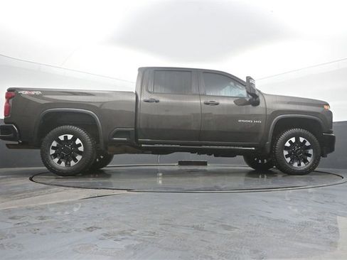 Used 2020 Chevrolet Silverado 2500 Custom w/ Custom Value Package image 52
