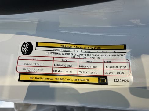 Certified 2025 Dodge Durango GT w/ Blacktop Package image 38