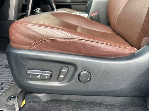 Used 2017 Toyota 4Runner Limited image 14