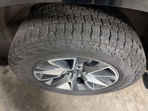 Certified 2024 Chevrolet Tahoe Z71 w/ Luxury Package image 27