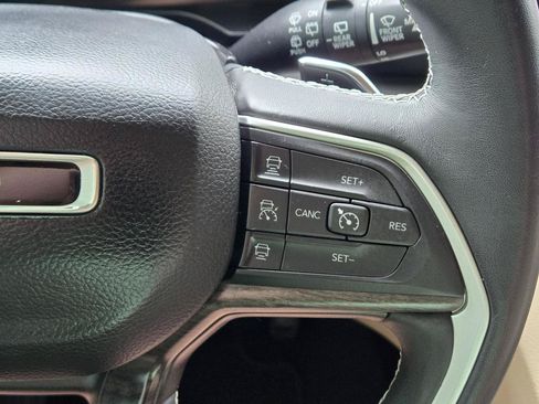 Used 2022 Jeep Grand Cherokee L Limited RWD image 24