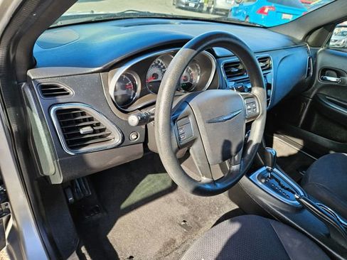 Used 2014 Chrysler 200 LX image 16