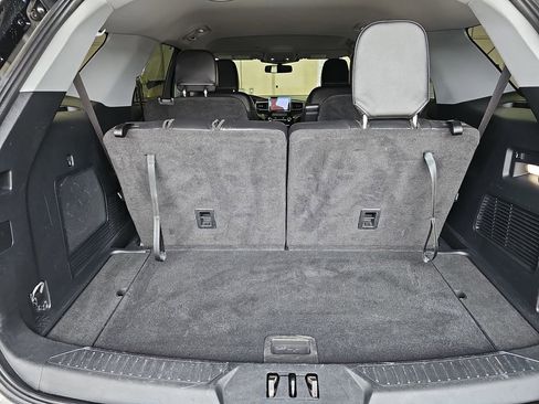 Used 2023 Ford Explorer Limited RWD image 12