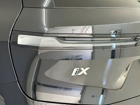 Certified 2024 BMW iX xDrive50 w/ Premium Package AWD/4WD image 21