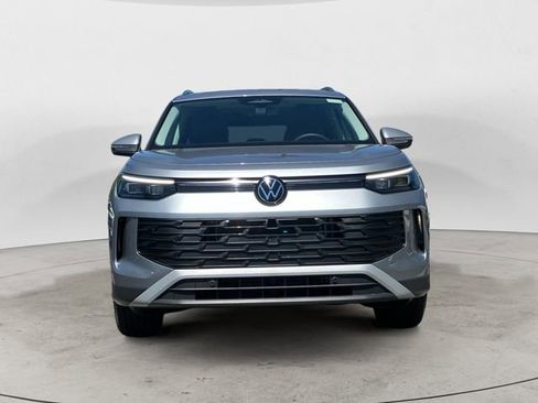 New 2025 Volkswagen Tiguan SE AWD/4WD image 8